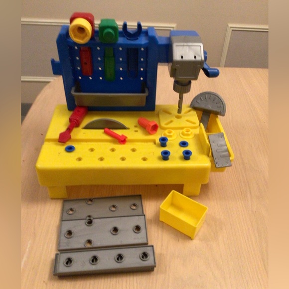 🛍2 for$30🛍Vintage tabletop toy bench and toolset - Picture 2 of 3